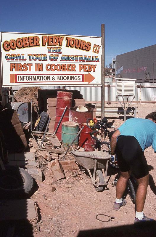 WT 0400 089-06 Australia.jpg